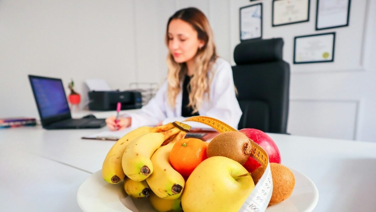 WSPARCIE PSYCHODIETETYCZNE – PSYCHOLOGIA W WALCE Z OTYŁOŚCIĄ